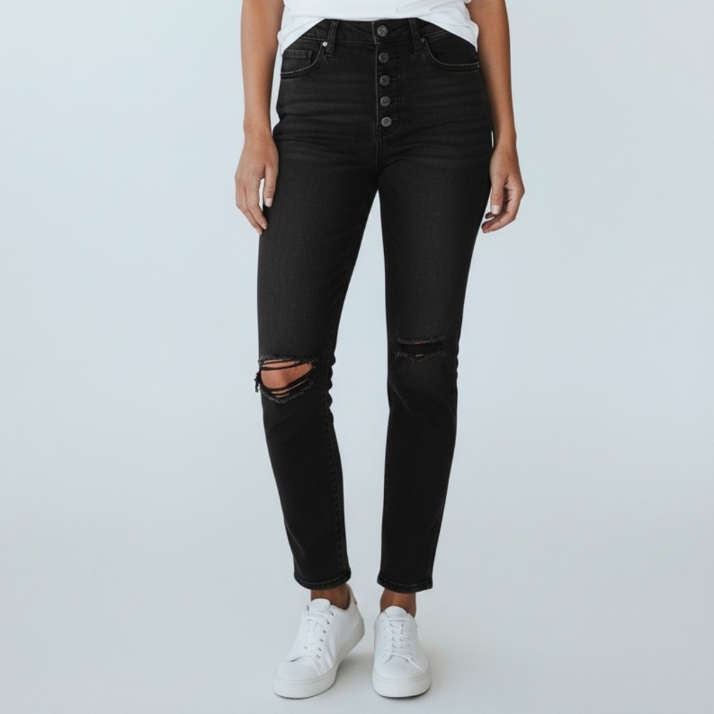 Hollister 15 •Black Distressed Skinny Jeans